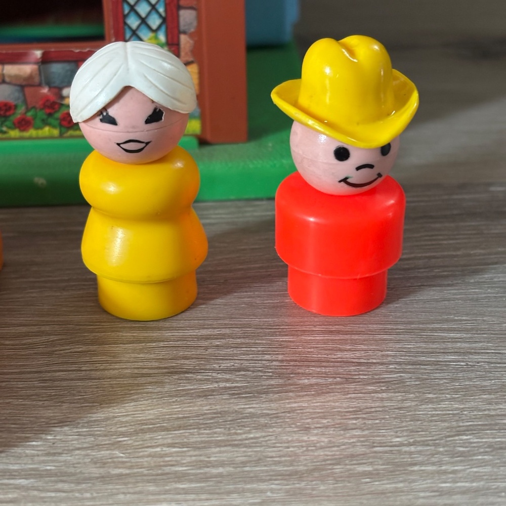 VINTAGE Fisher Price Little People 952 Play Family House 1986 Grandma Cowboy LOT - Picture 2 of 16